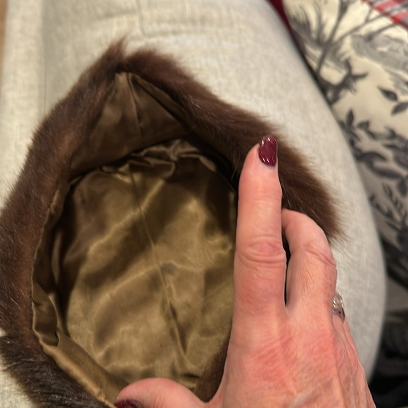 Vintage beaver pill box hat - Picture 3 of 5